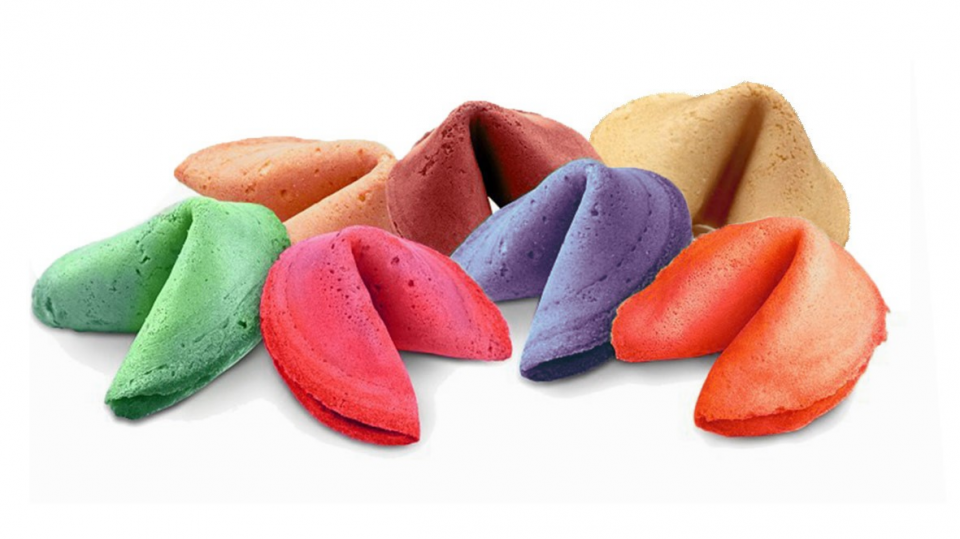 עוגיות מזל צבעוניות בצבעי המותג שלכם